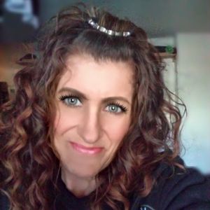 Meet your Posher, Michele